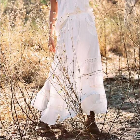 Boho White Tassel Tie Clouded Dream Cotton Maxi Skirt With Lace Embroidery - Picture 6 of 12